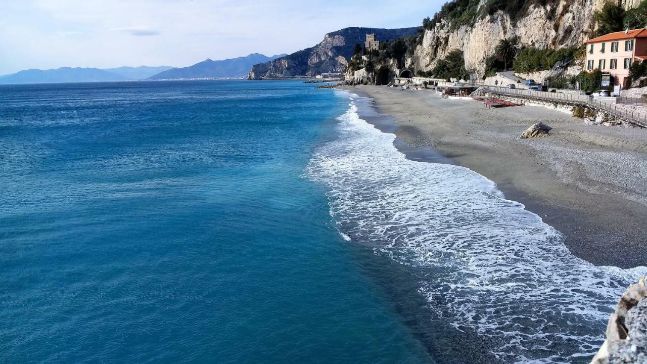 Casa Papaveri Rossi Daire Finale Ligure Dış mekan fotoğraf